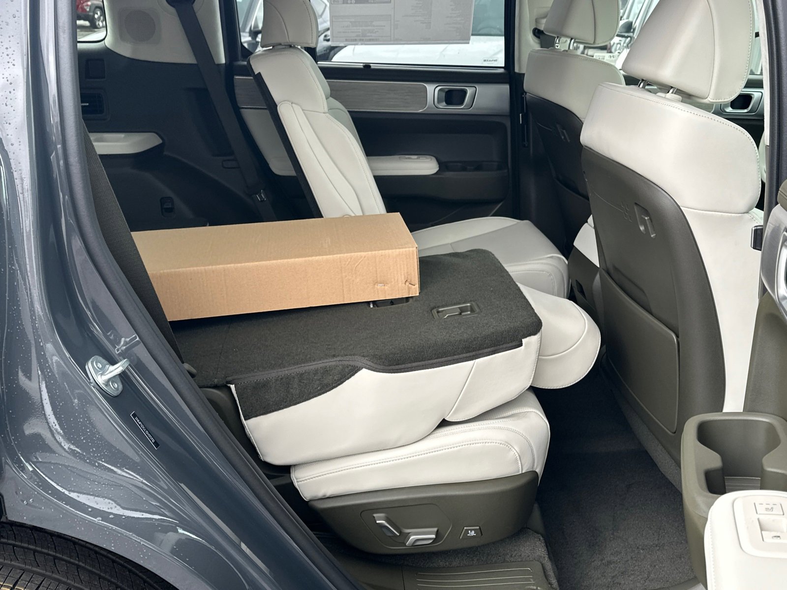 New 2025 Hyundai Santa Fe Calligraphy image 13