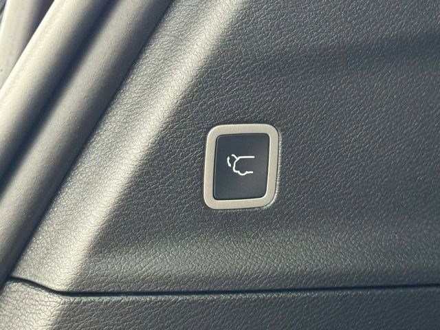 New 2026 Chrysler Pacifica Select image 37