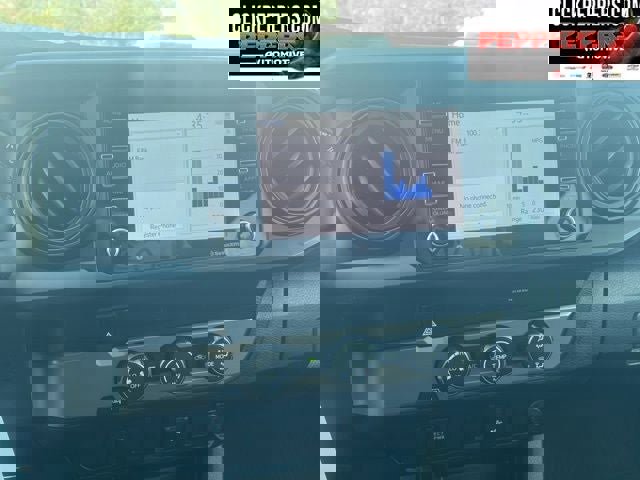 Used 2023 Toyota Tacoma SR w/ SR Convenience Package image 14