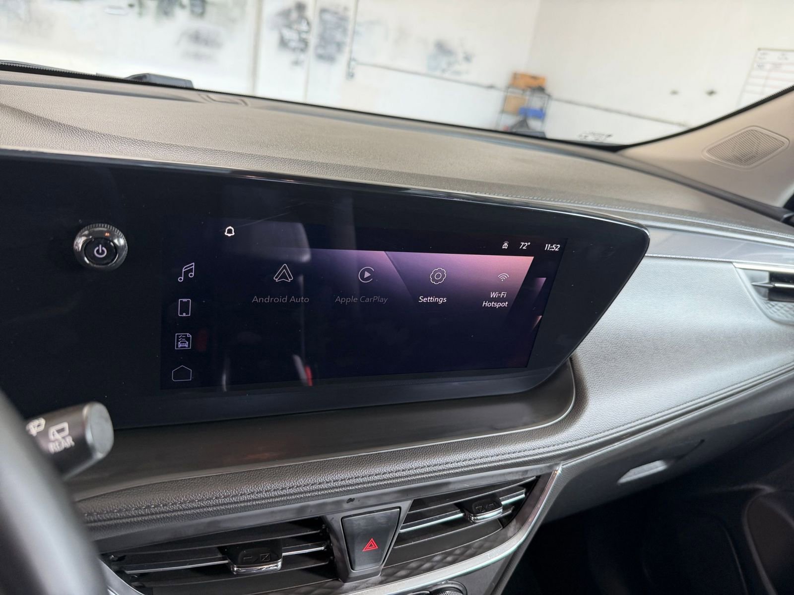 Used 2025 Buick Encore GX Preferred image 21