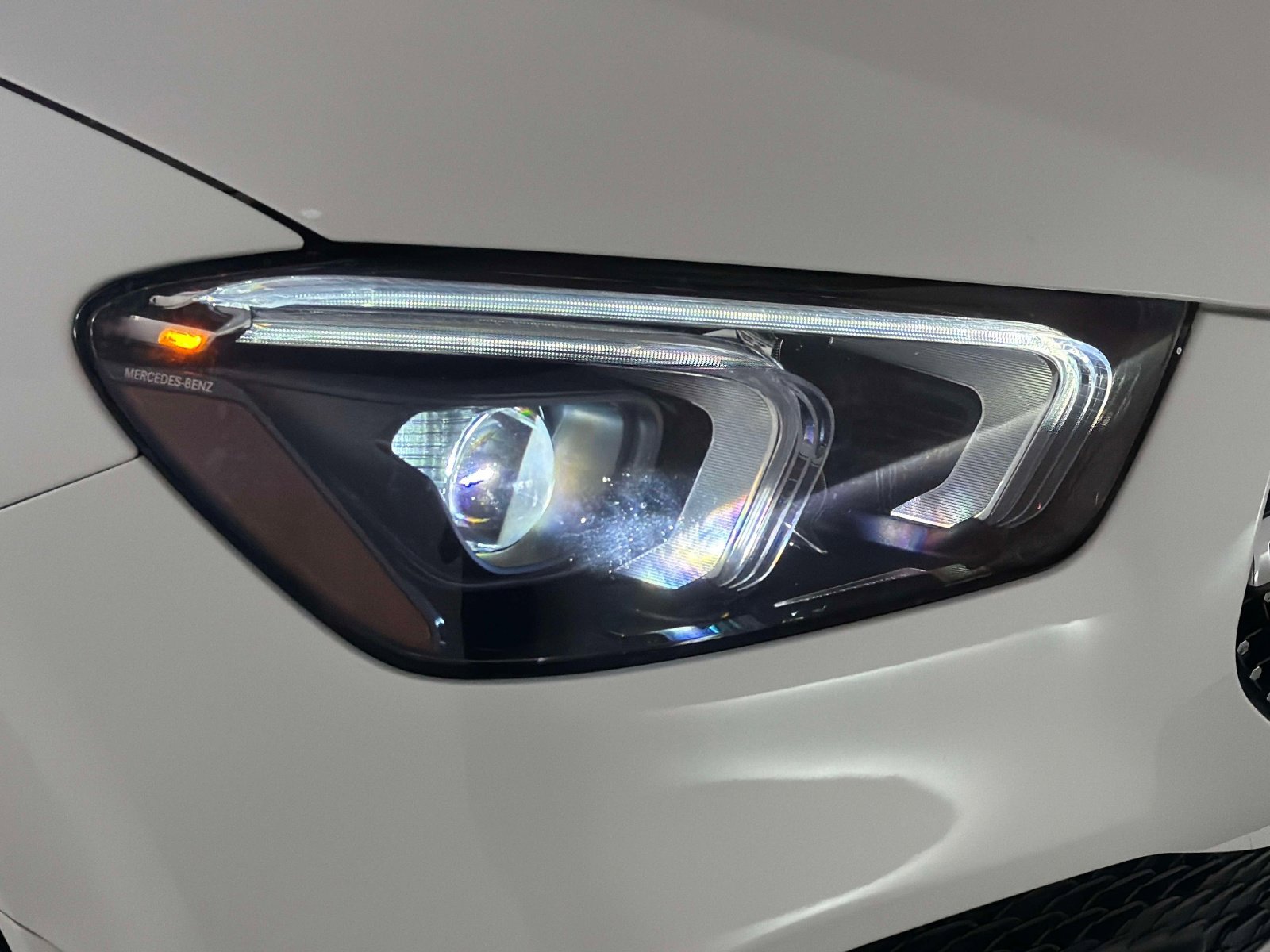 Used 2025 Mercedes-Benz GLC 350e 4MATIC image 9