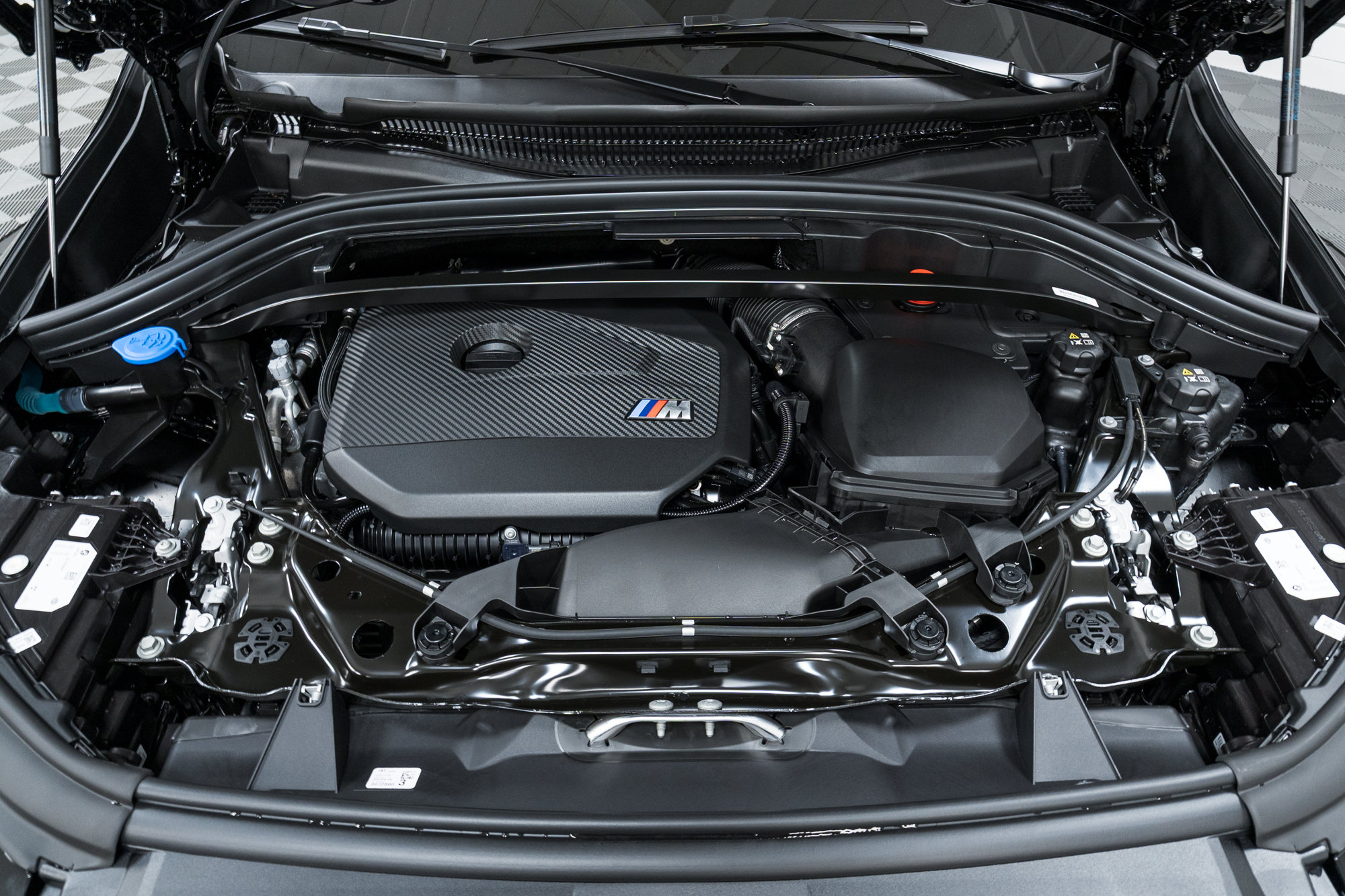 Certified 2025 BMW X1 M35i w/ Premium Package AWD/4WD image 9
