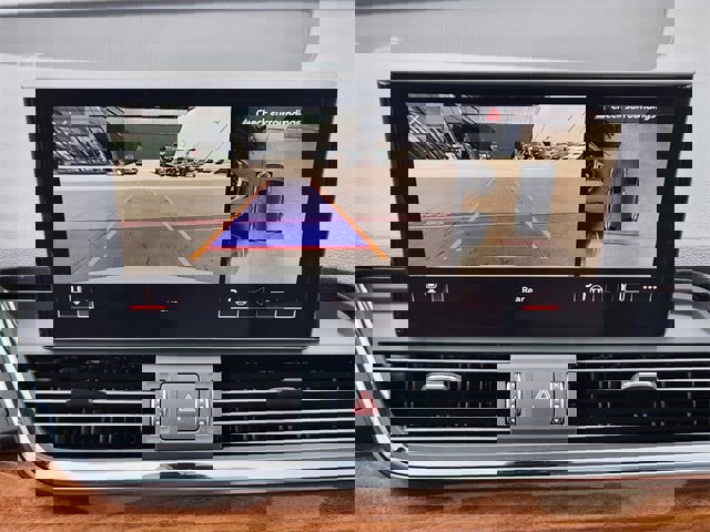 Used 2023 Audi Q5 e Prestige image 14