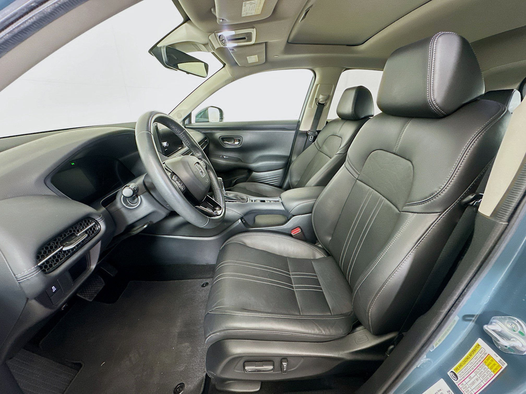 Used 2024 Honda HR-V EX-L image 13