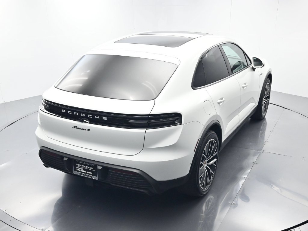Certified 2024 Porsche Macan 4 Electric AWD/4WD image 39