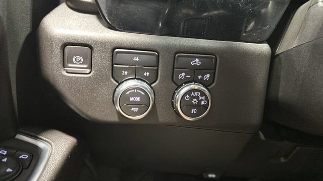 Used 2024 GMC Sierra 2500 SLE w/ SLE Convenience Package AWD/4WD image 11