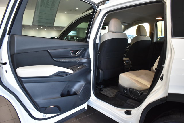 Used 2024 Subaru Ascent Premium w/ Convenience Package image 32