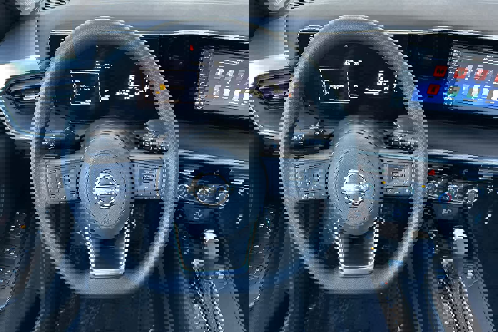 New 2025 Nissan Kicks S image 14