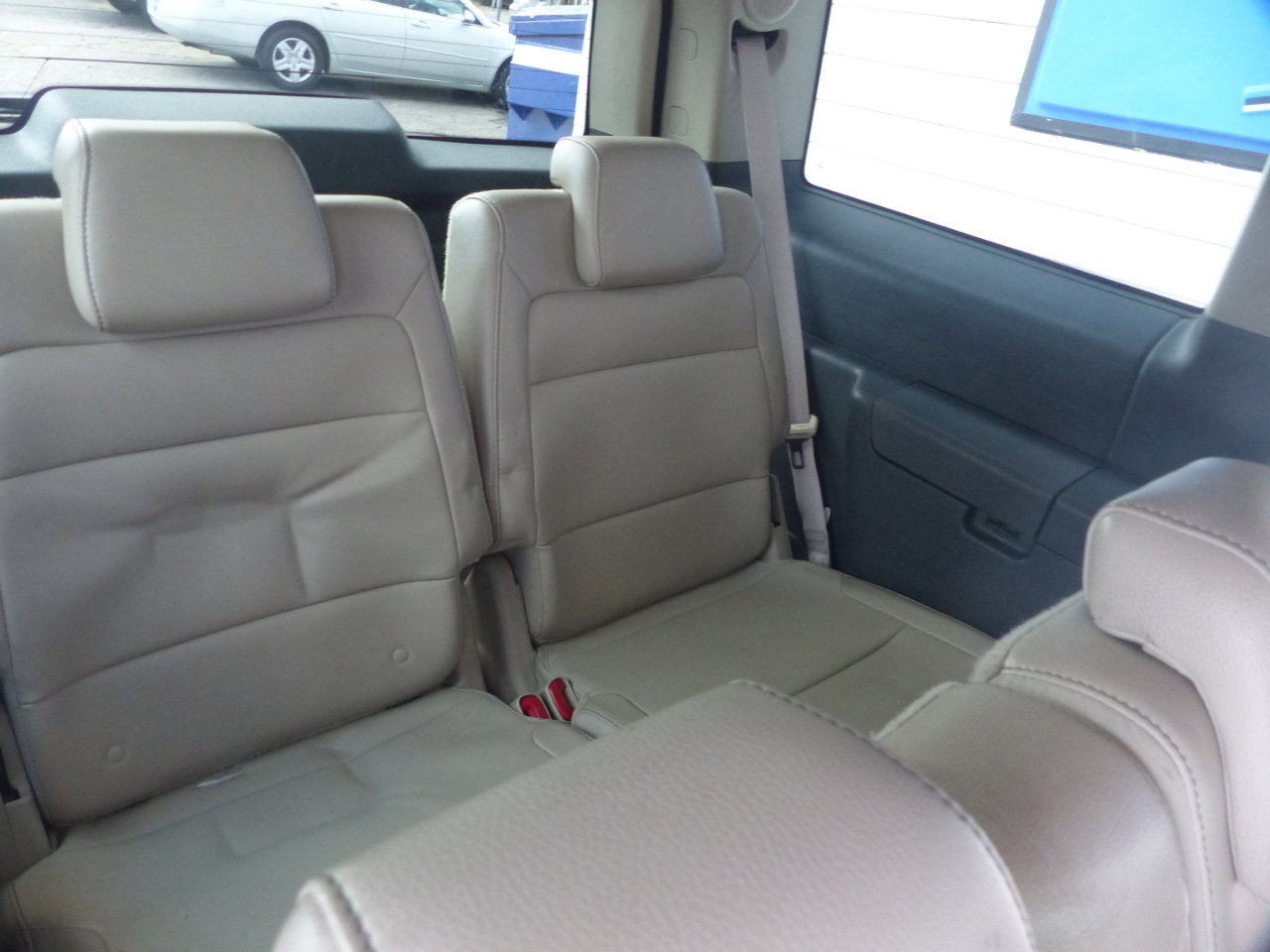 Used 2009 Ford Flex SEL image 18