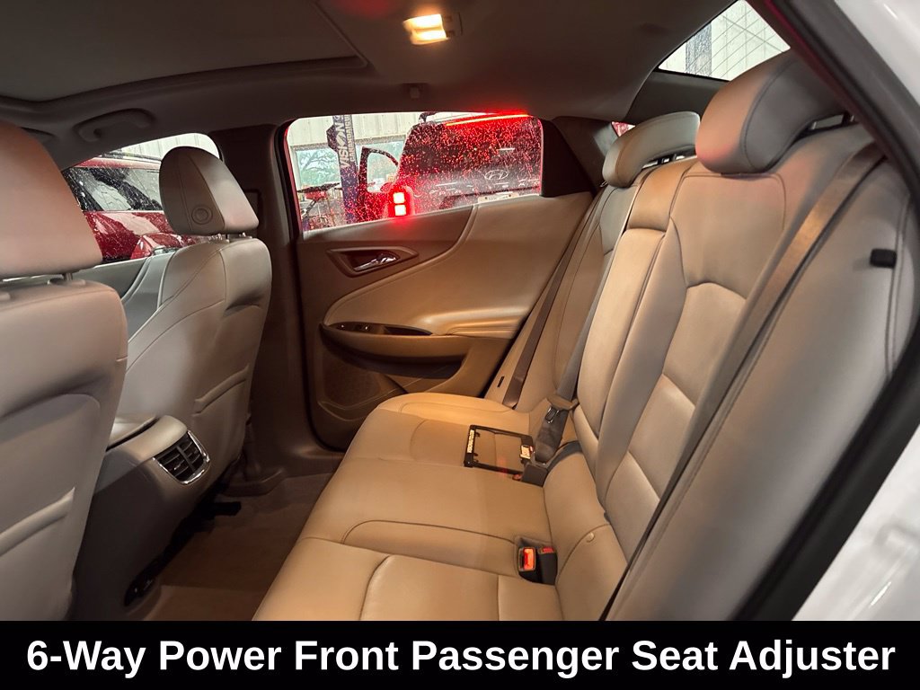 Used 2019 Chevrolet Malibu Premier w/ Sun and Wheel Package FWD image 12