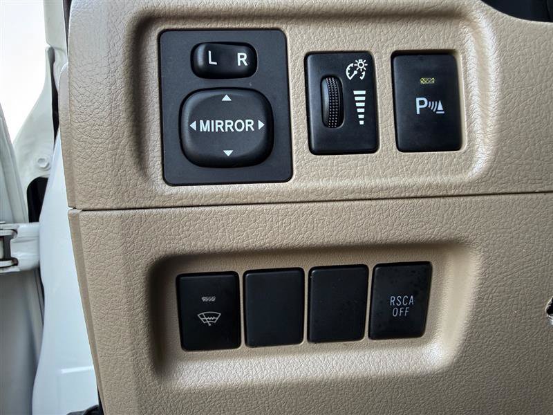 Used 2011 Toyota 4Runner SR5 AWD/4WD image 46
