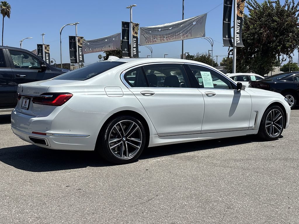 Used 2022 BMW 750i xDrive AWD/4WD image 3