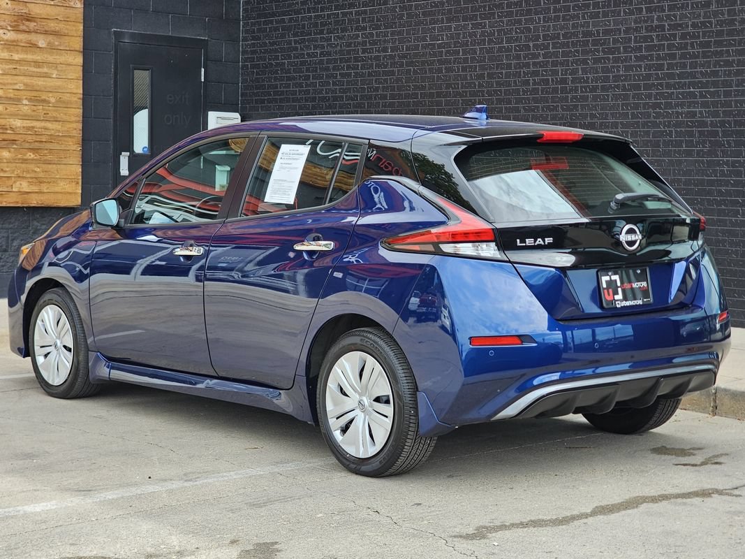 Used 2025 Nissan Leaf S FWD image 3