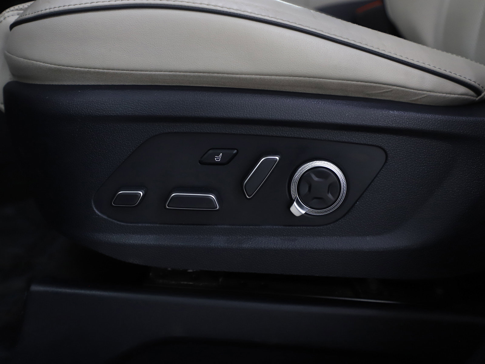 Used 2023 Hyundai Palisade Calligraphy AWD/4WD image 30