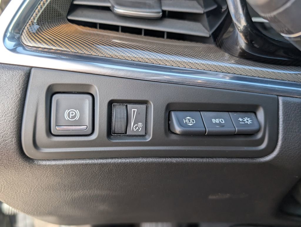 Used 2019 Cadillac XT5 Platinum image 30