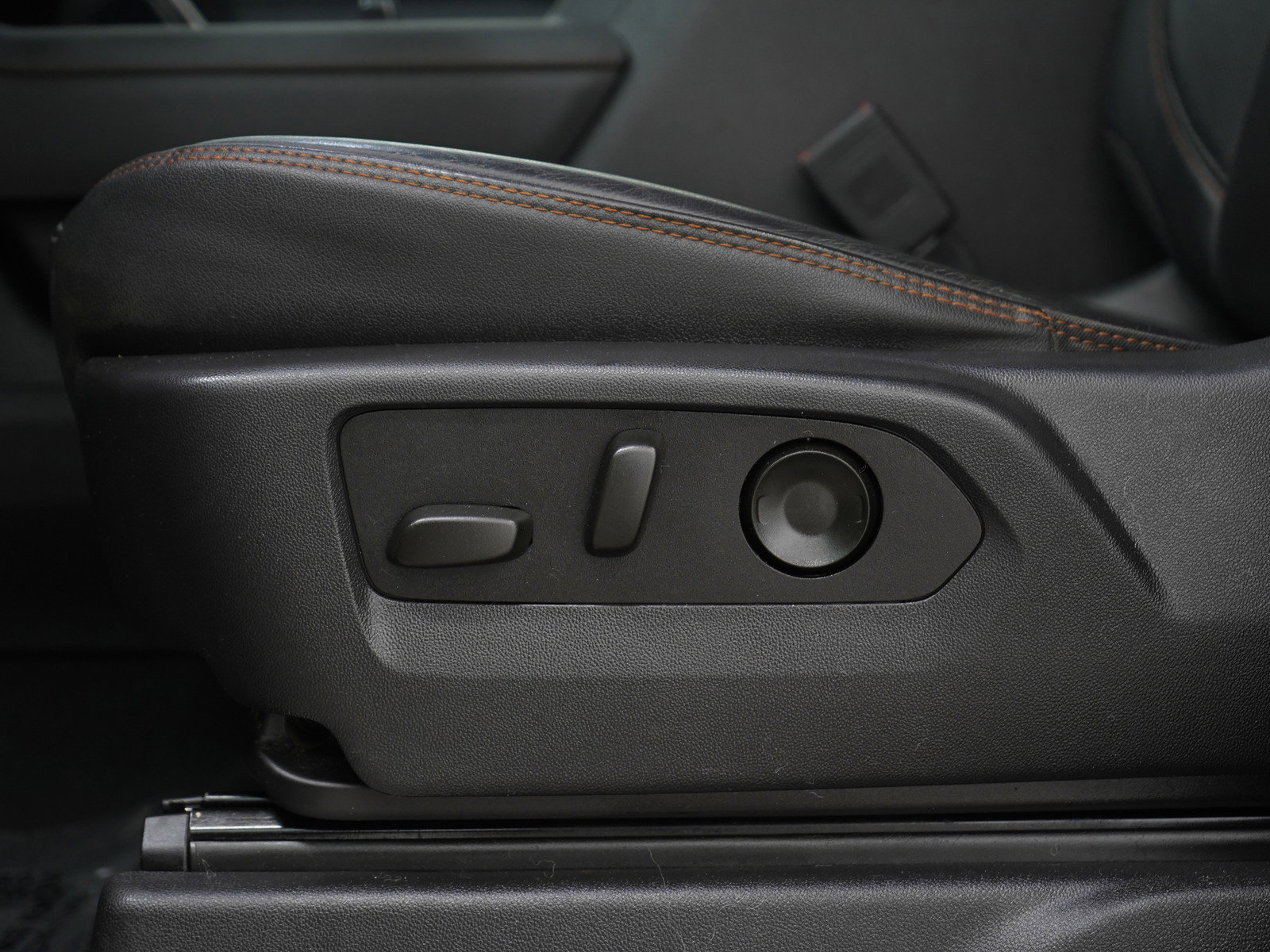 Used 2024 GMC Sierra 2500 AT4 w/ Max Trailering Package image 23