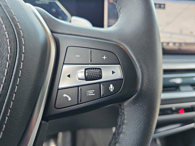 Used 2025 BMW X5 sDrive40i w/ Climate Comfort Package image 18