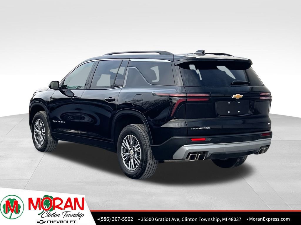 Used 2024 Chevrolet Traverse LT w/ Trailering Package image 4