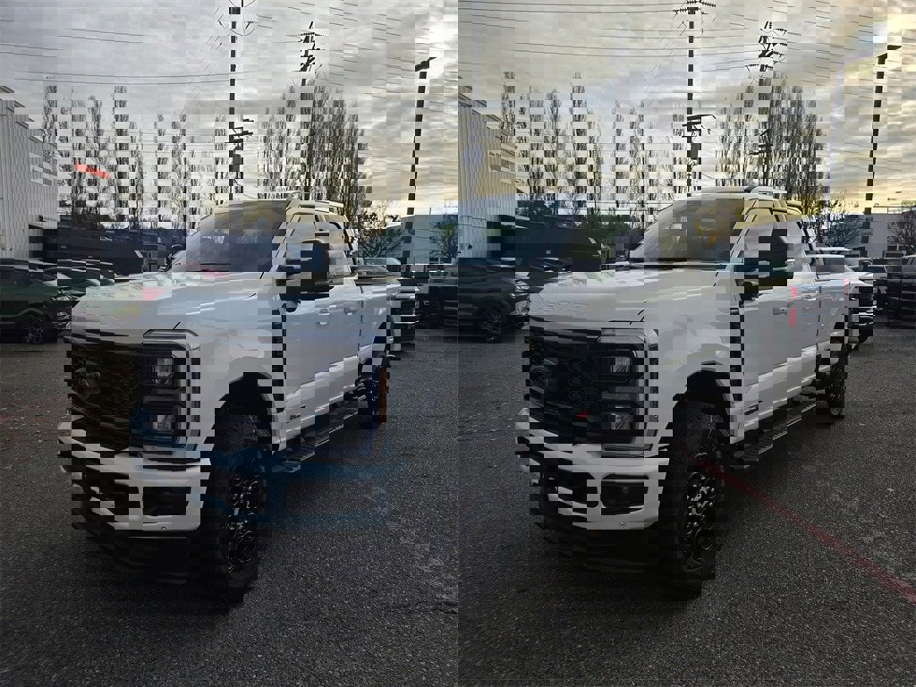 New 2025 Ford F350 Lariat w/ Lariat Ultimate Package