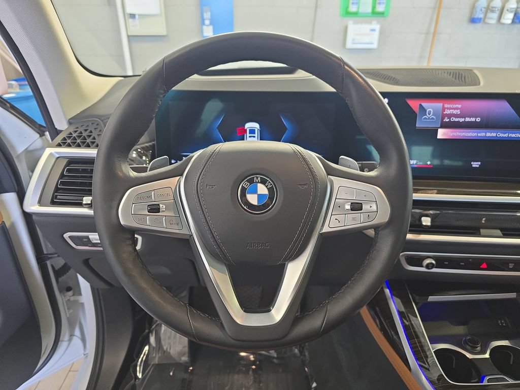 Used 2023 BMW X7 xDrive40i w/ Executive Package AWD/4WD image 22