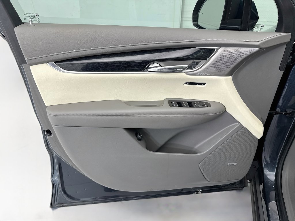 Used 2021 Cadillac XT6 Premium Luxury FWD image 24