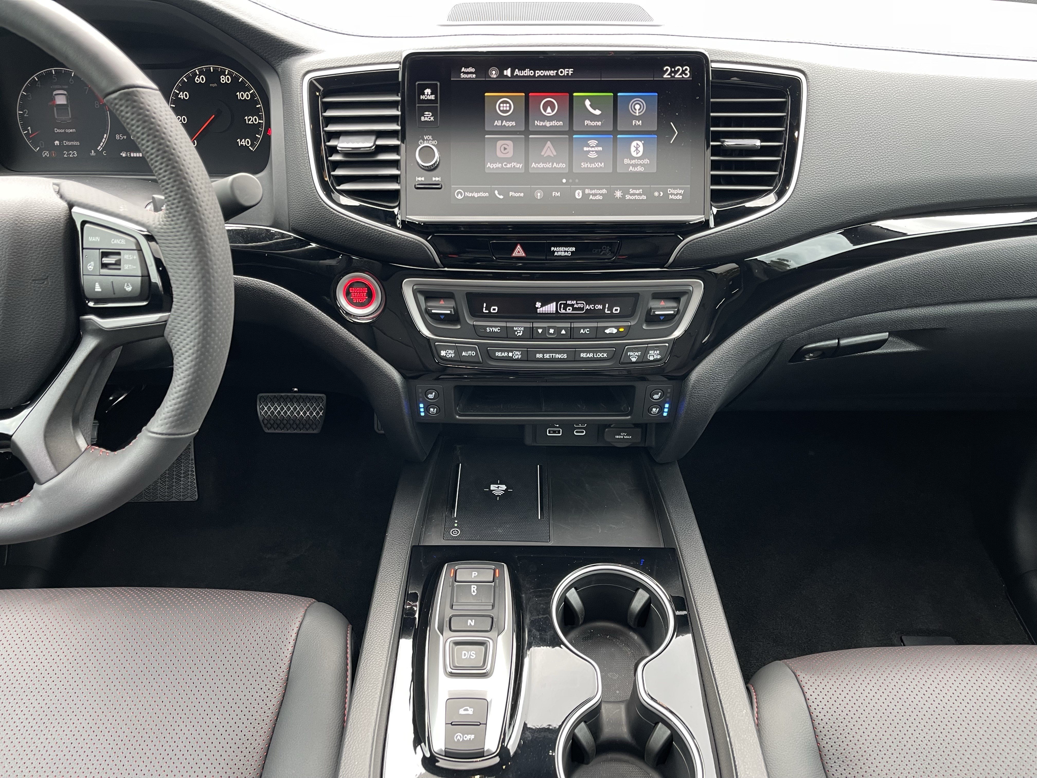 Used 2025 Honda Ridgeline Black Edition image 17