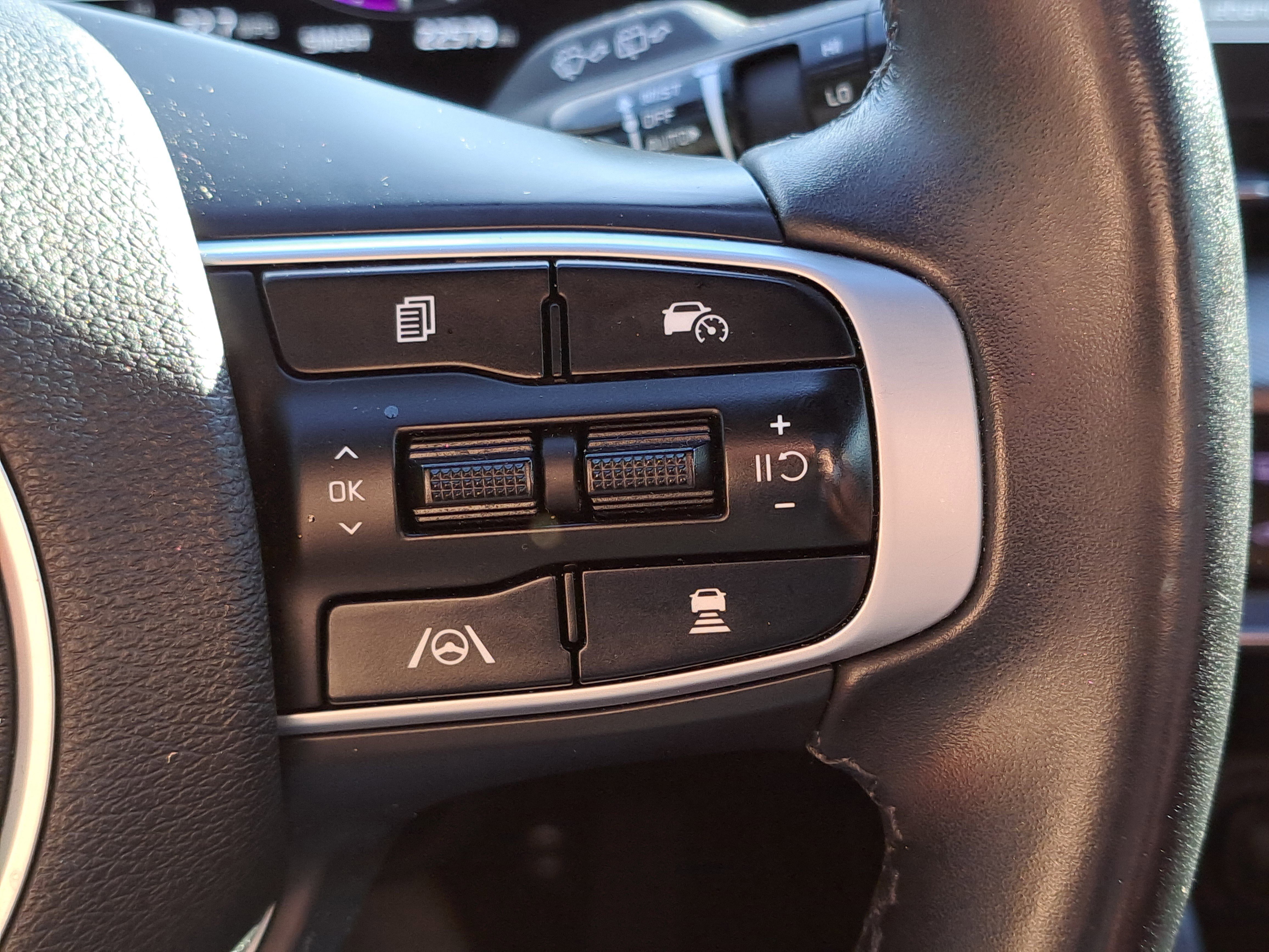 Used 2023 Kia Sportage SX image 29