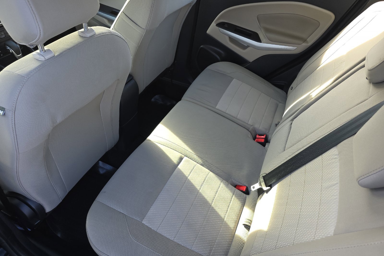 Used 2020 Ford EcoSport S image 12