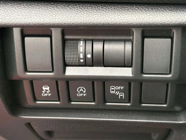 Used 2023 Subaru Crosstrek 2.0i Premium AWD/4WD image 24