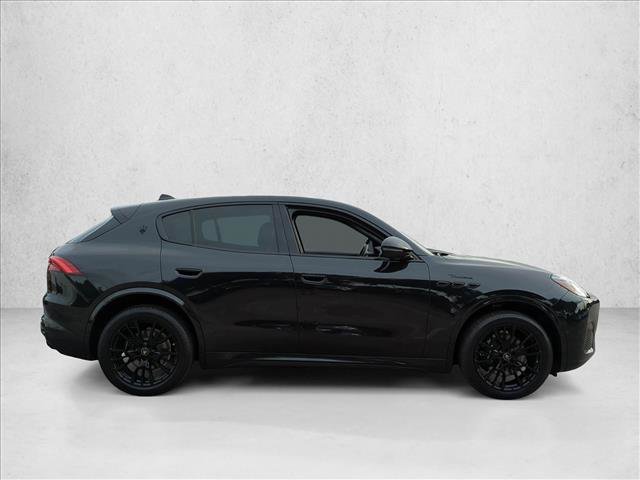 Used 2025 Maserati Grecale Modena AWD/4WD image 4