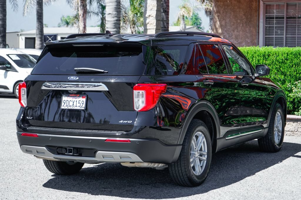 Used 2022 Ford Explorer XLT w/ Equipment Group 202A AWD/4WD image 11