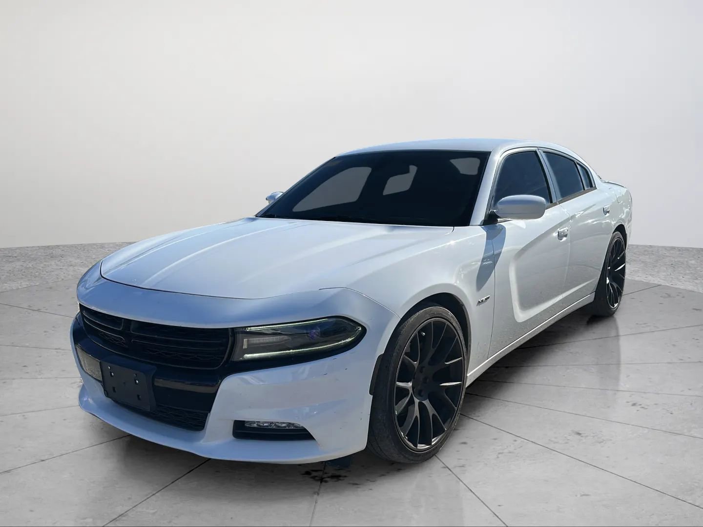 Used 2016 Dodge Charger R/T image 9