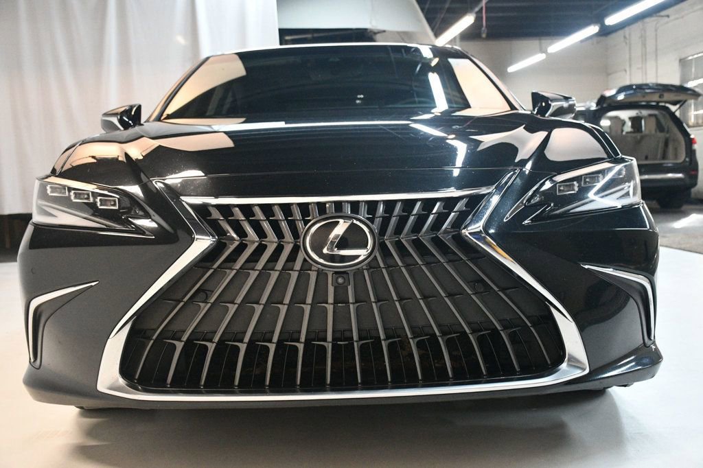 Used 2022 Lexus ES 350 Ultra Luxury image 12