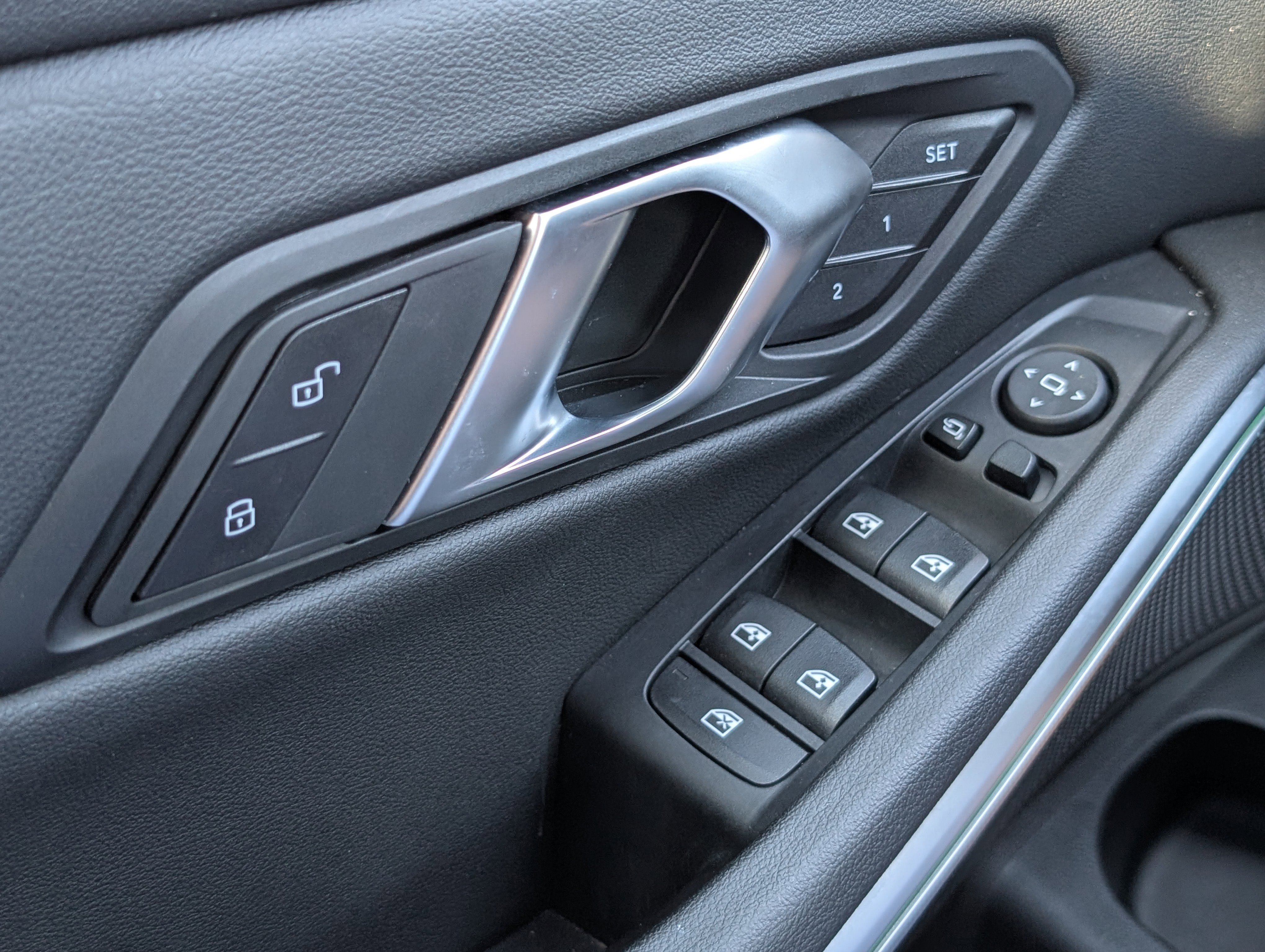 Used 2025 BMW 330i Sedan image 23