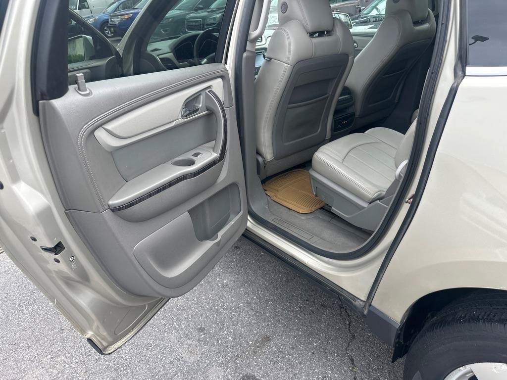 Used 2013 Chevrolet Traverse LTZ AWD/4WD image 16