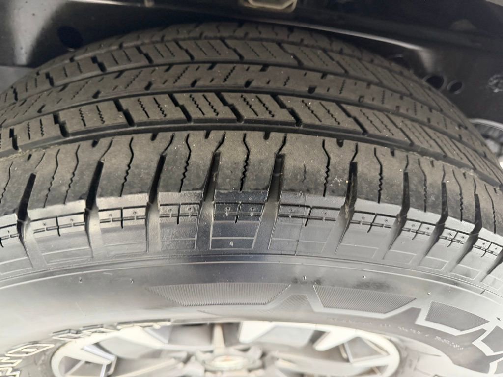 Used 2019 Nissan Frontier Desert Runner image 10