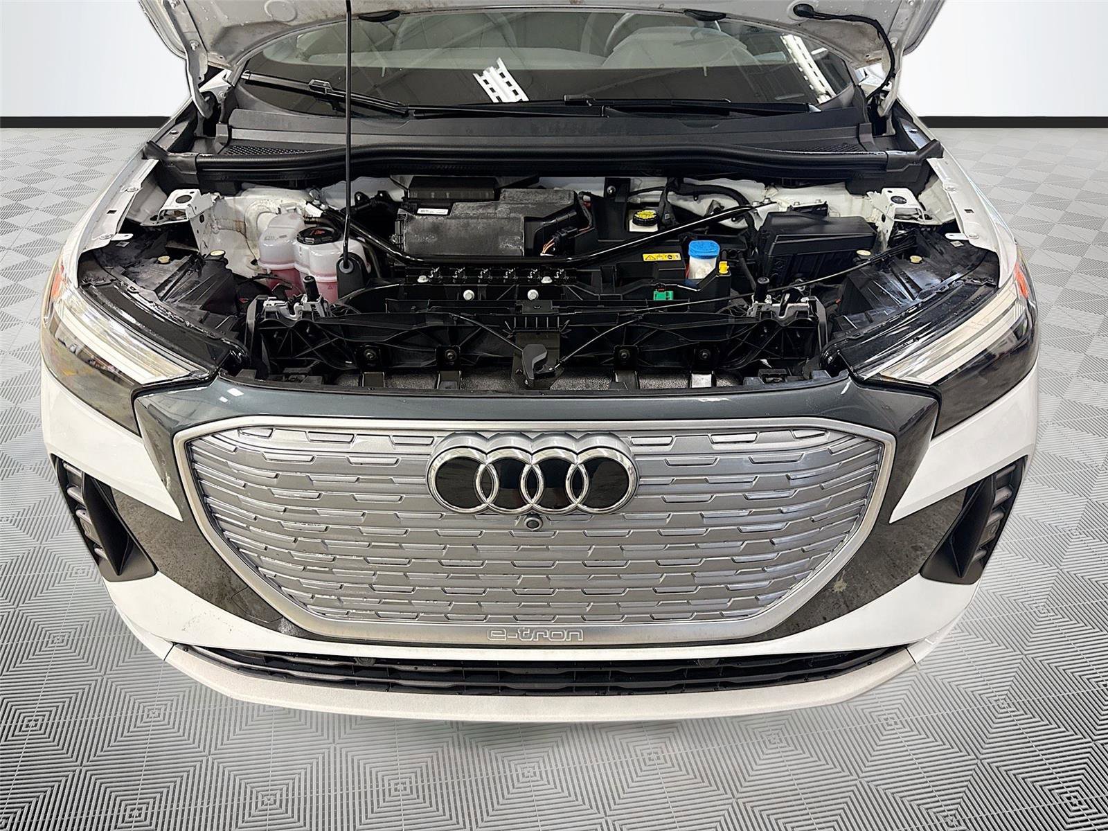 Certified 2023 Audi Q4 e-tron Premium Plus w/ Premium Plus RWD image 31