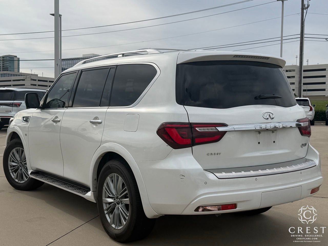 Used 2019 INFINITI QX80 Luxe w/ All-Season Package image 5