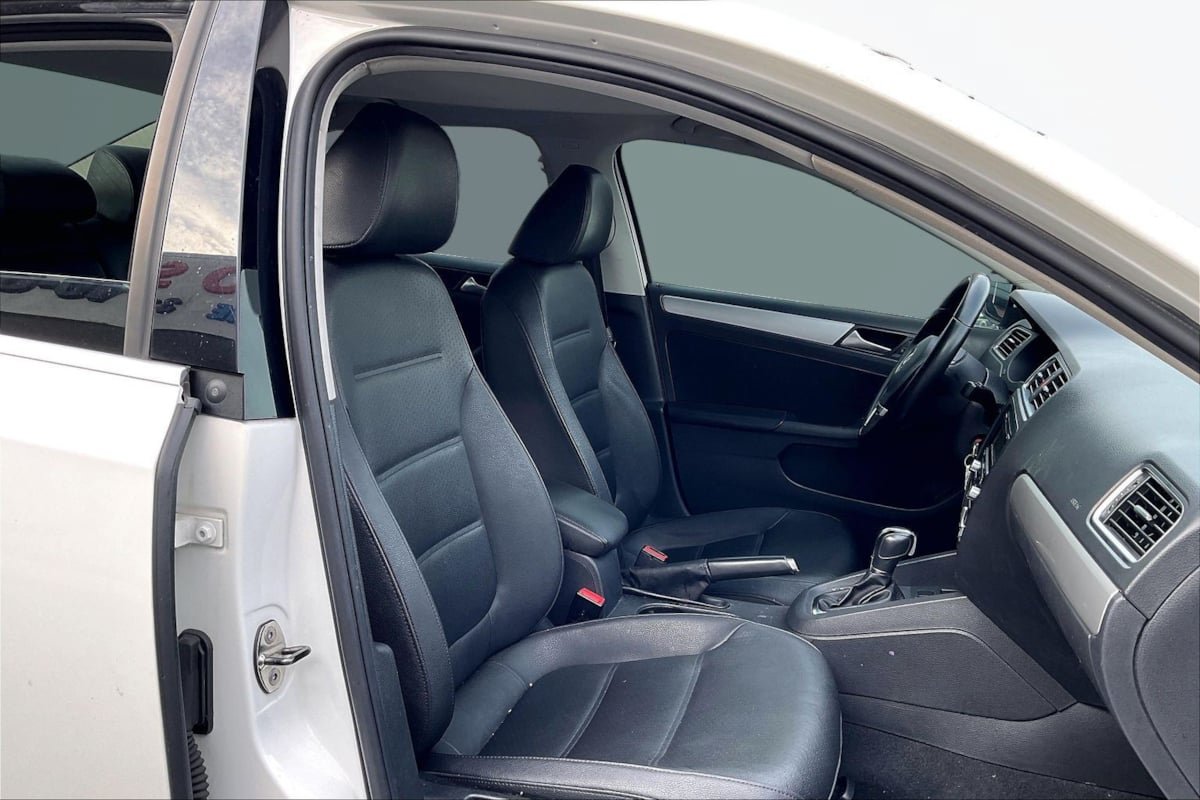 Used 2013 Volkswagen Jetta SE FWD image 7