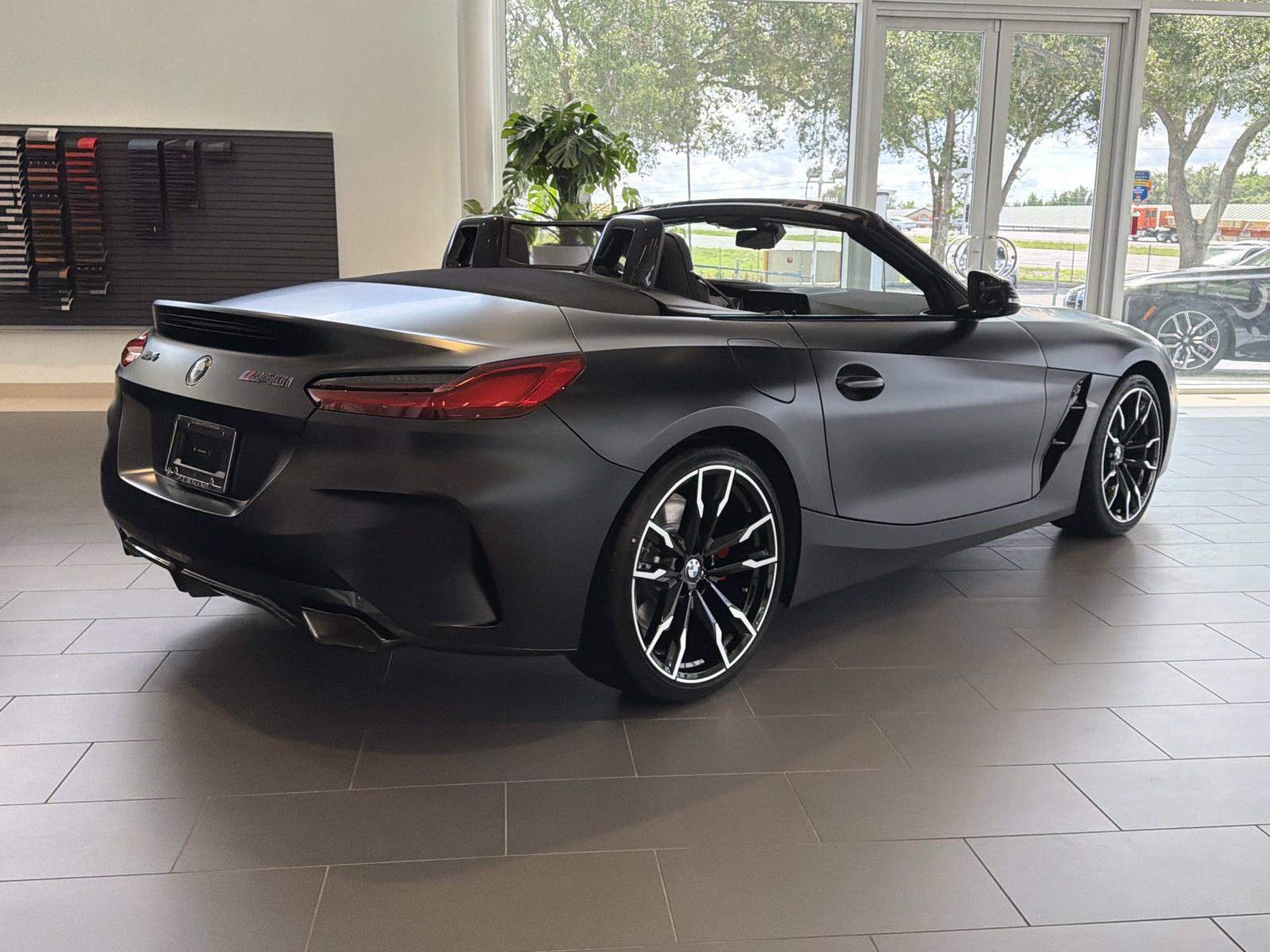 New 2026 BMW Z4 M40i RWD image 3