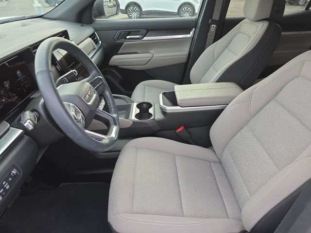 Used 2025 GMC Terrain Elevation AWD/4WD image 9