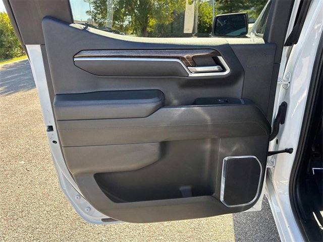 Used 2025 GMC Sierra 1500 SLE image 15