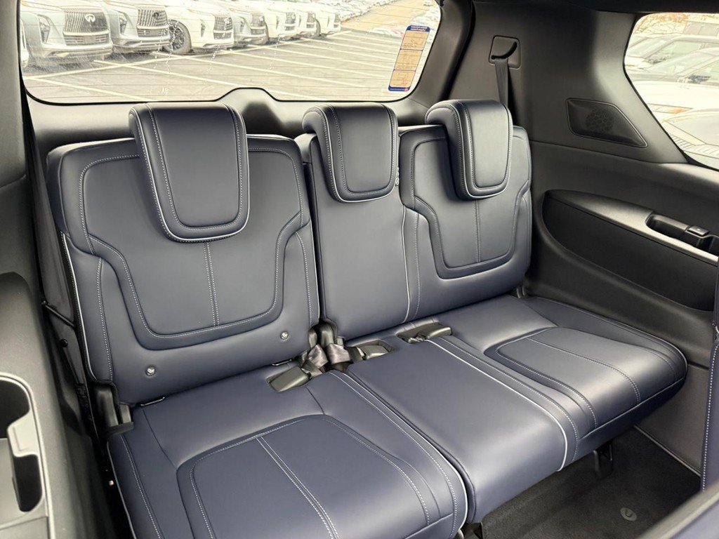 New 2026 INFINITI QX80 4WD w/ Sport Exterior Package image 6