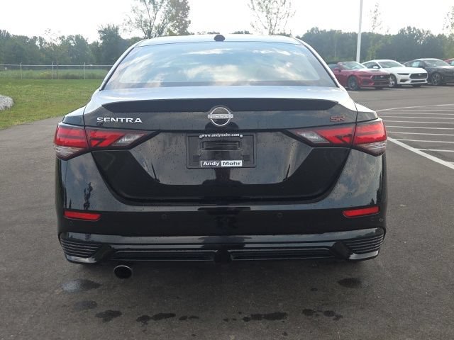 Used 2025 Nissan Sentra SR FWD image 8