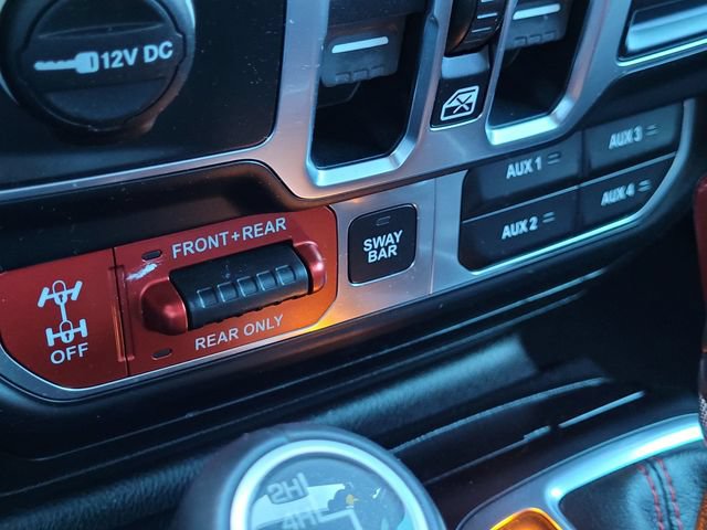 Used 2018 Jeep Wrangler Unlimited Rubicon AWD/4WD image 12