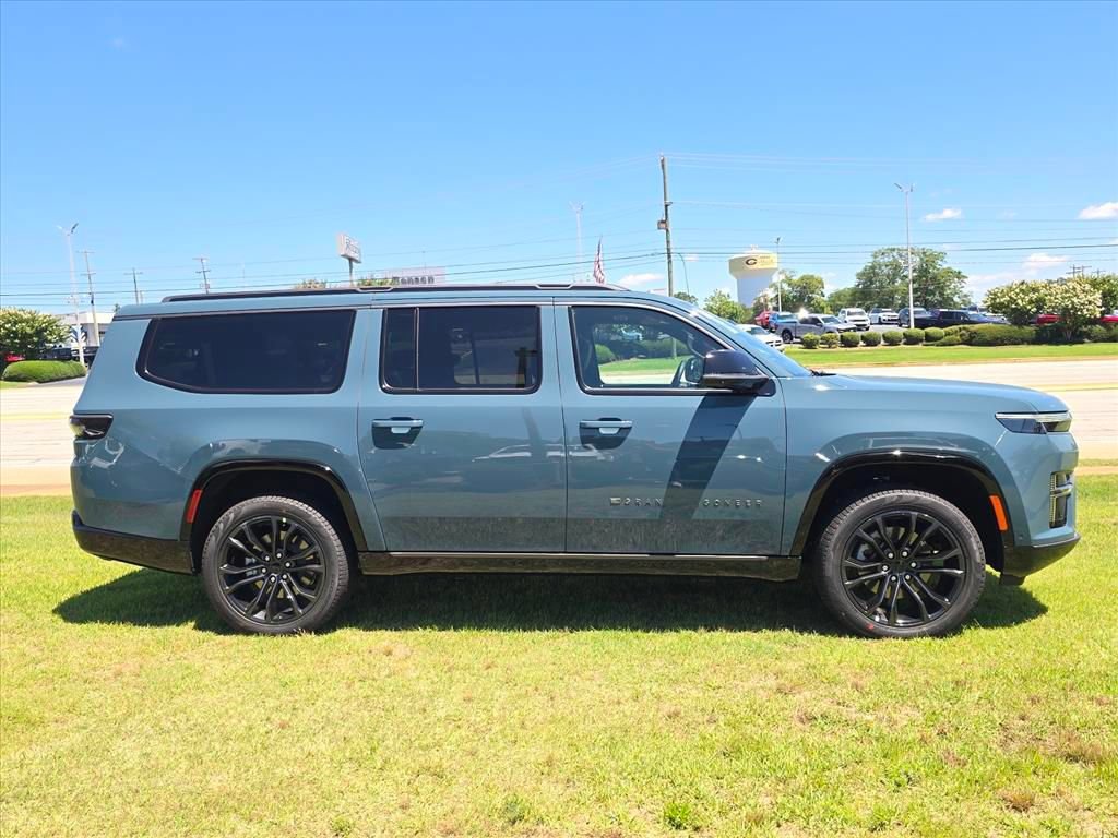 New 2026 Jeep Grand Wagoneer L Summit AWD/4WD image 2