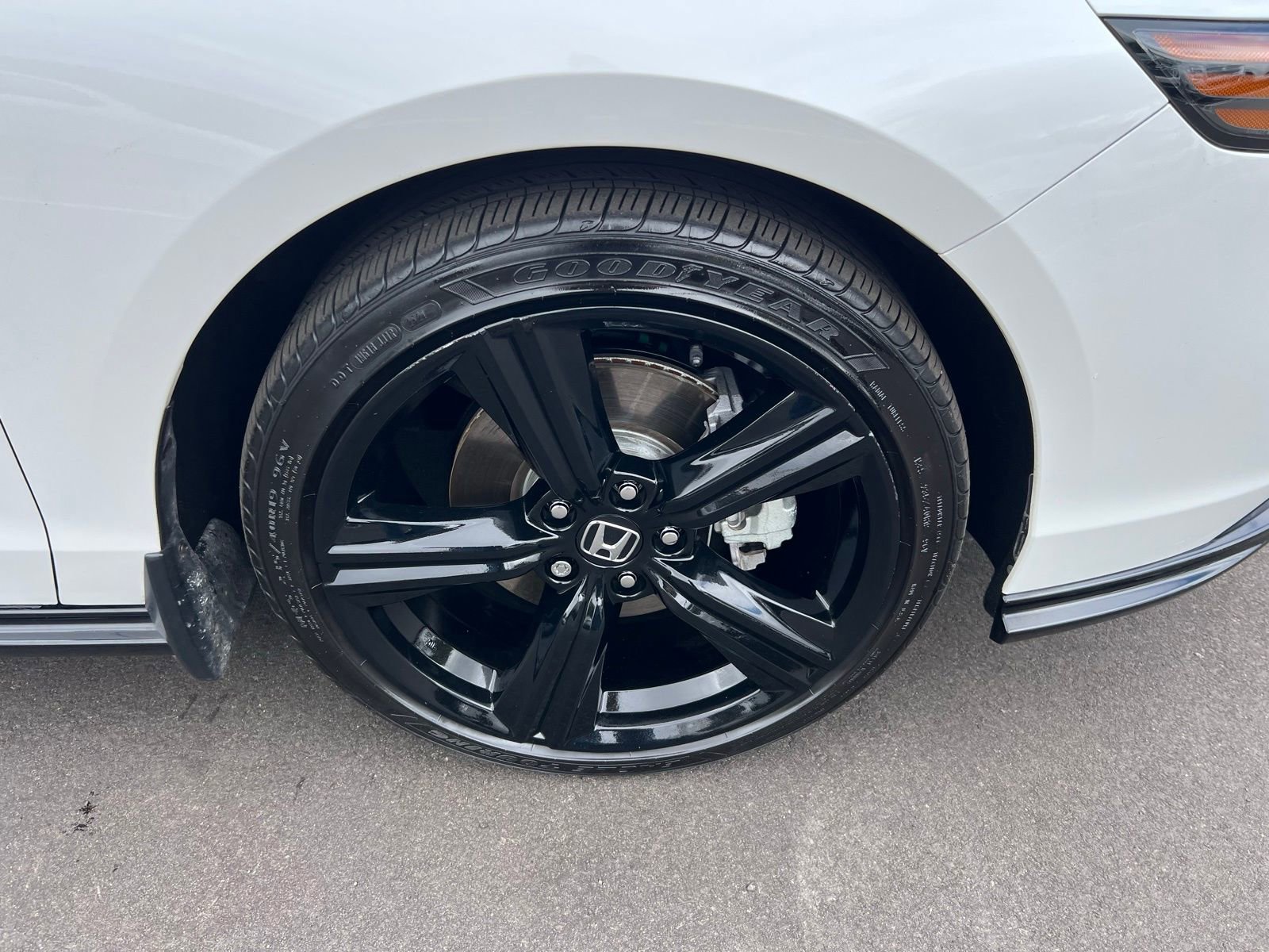 Used 2024 Honda Accord Sport image 14