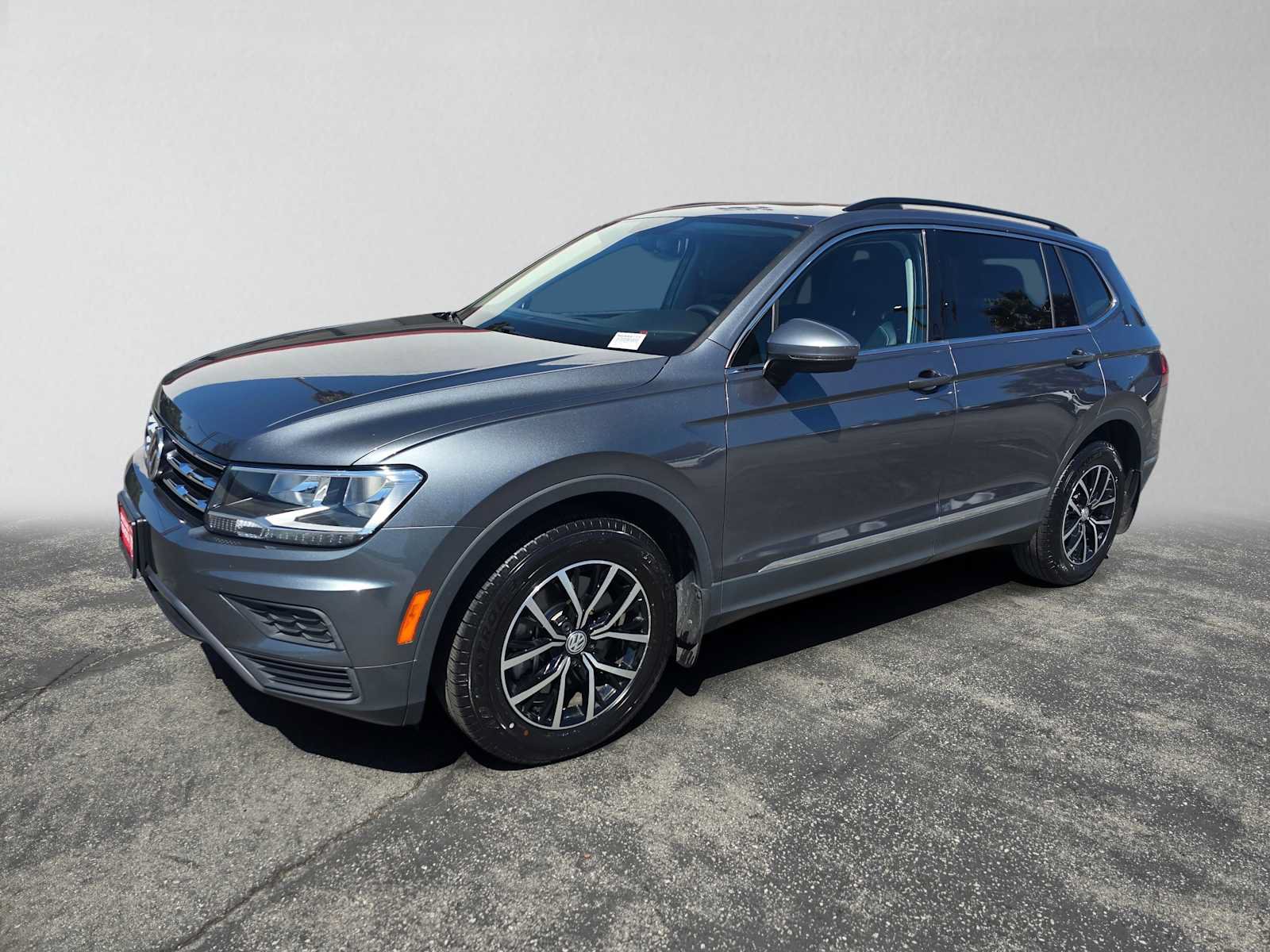 Used 2021 Volkswagen Tiguan SE w/ Panoramic Sunroof Package AWD/4WD image 7