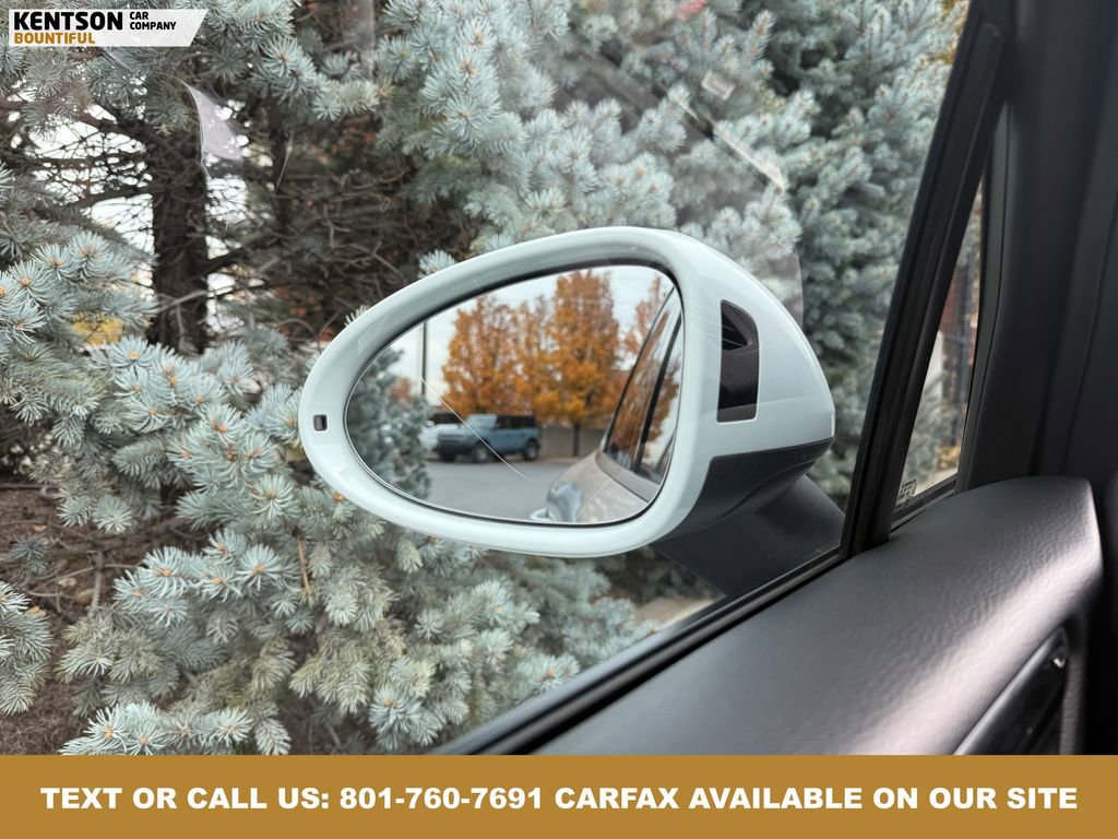 Used 2018 Porsche Macan Base image 23