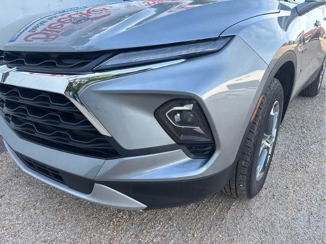 Used 2024 Chevrolet Blazer LT w/ Convenience Package FWD image 12